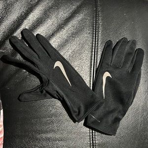 Nike Light Weight Gloves